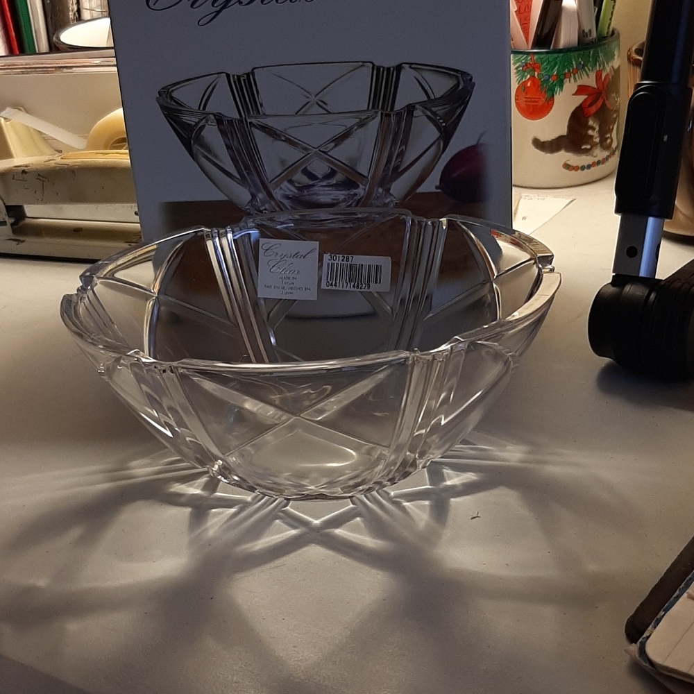 Crystal Clear Paris Bowl NWT